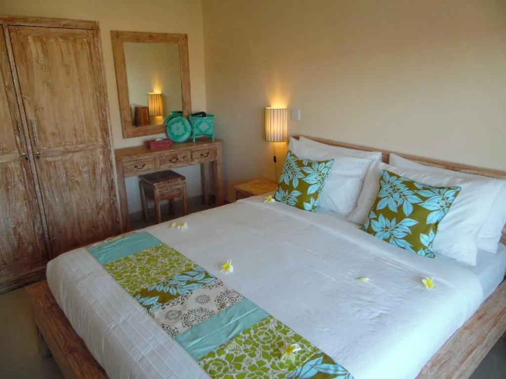 Hi Room Seminyak 2*,